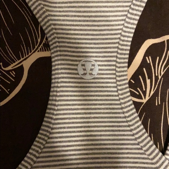 LULULEMON tank - Picture 3 of 3